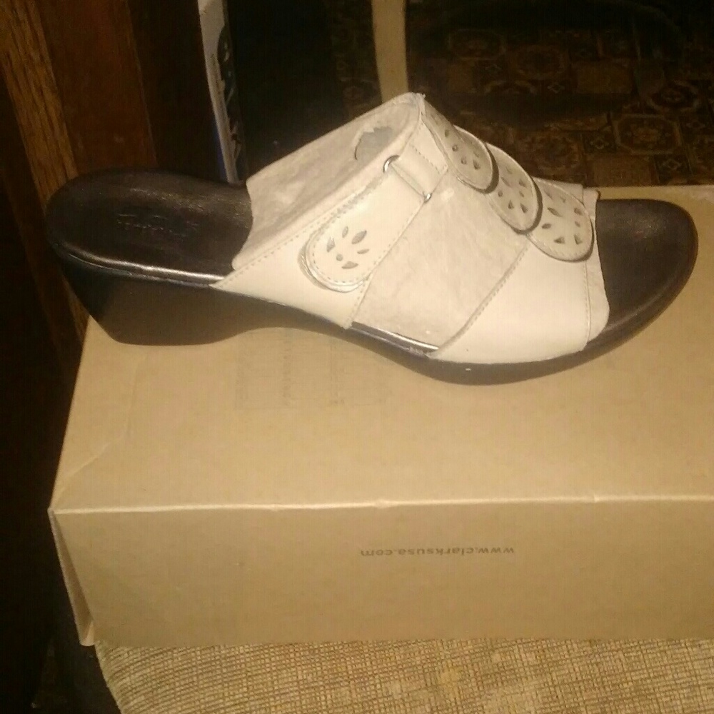 Stylish beige womens shoe